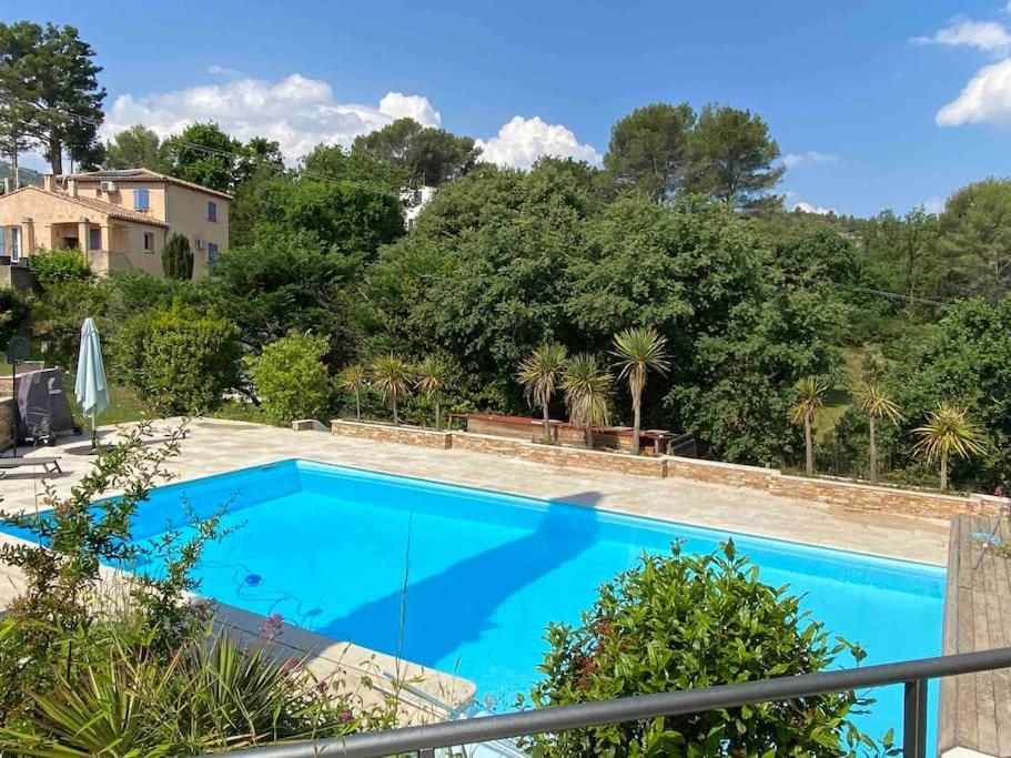Appartement 2-4 Pers. Piscine, Entre Aix Et Cassis La Destrousse Экстерьер фото