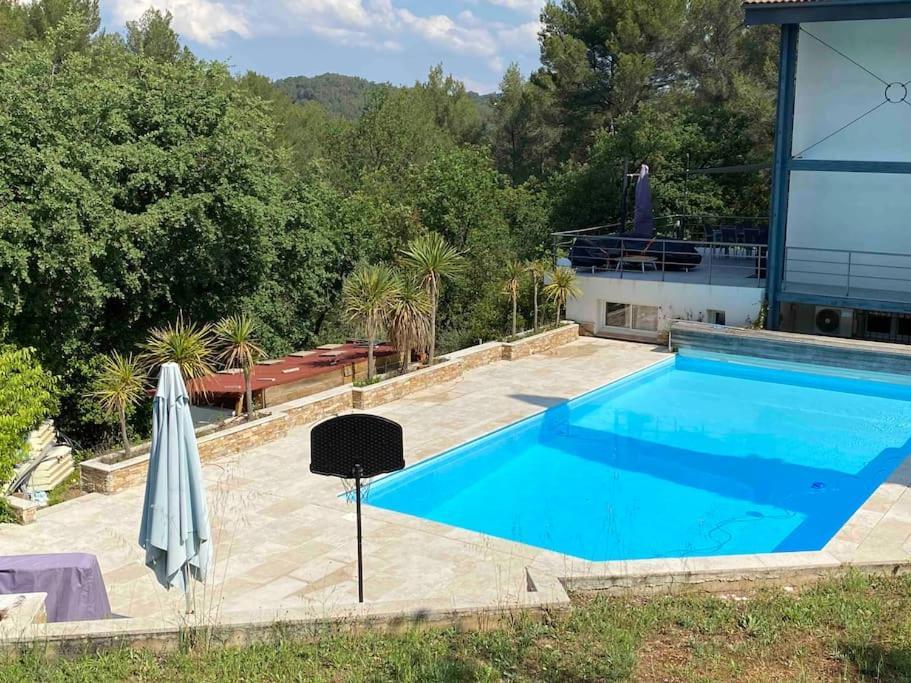 Appartement 2-4 Pers. Piscine, Entre Aix Et Cassis La Destrousse Экстерьер фото